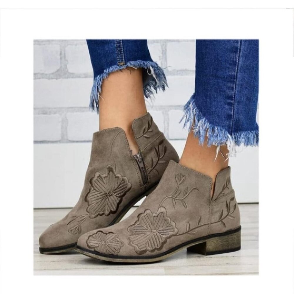 Journee Ankle Booties Sz 9 Brown Embroidered Floral Suede Boots Coastal Cowgirl